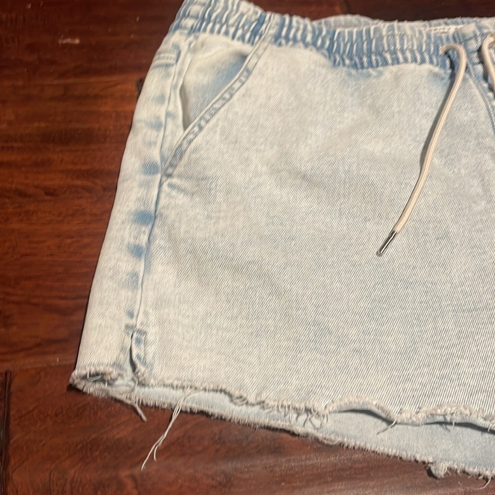 Celebrity Pink denim shorts light wash elastic wait and drawstring frayed sz XXl - Picture 2 of 11
